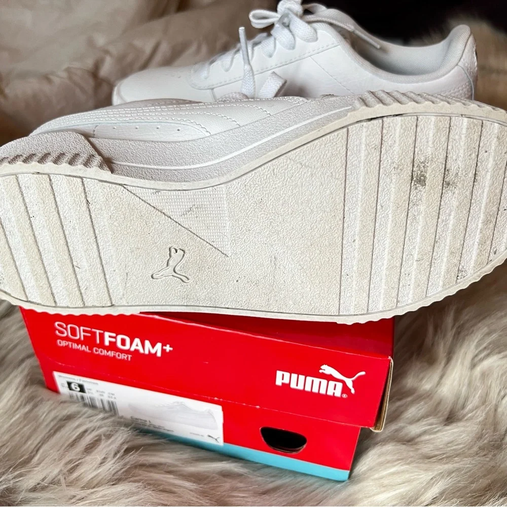 Puma white sneaker soft form, Mint Condition. - Picture 8 of 14
